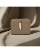 Khaki color option, Currently selected