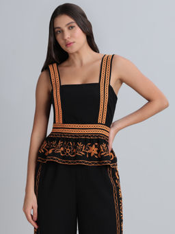 VERO MODA - Black Contrast Embroidered Top