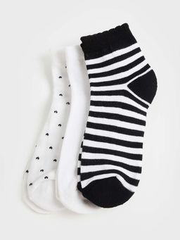 max - Girls Assorted Ankle Length Socks (Pack Of 3)