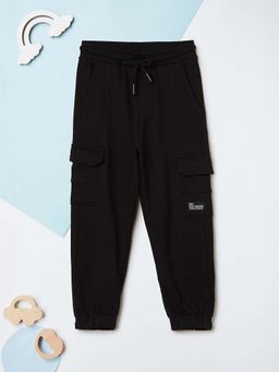 max - Boys Black Solid Cargo Joggers