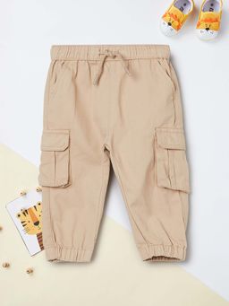 max - Boys Beige Solid Cargo Joggers