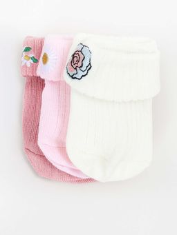 max - Girls Embroidered Ankle Length Socks (Pack Of 3)