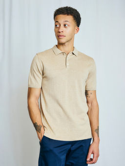 Bruun & Stengade - Men Beige Solid Collar Neck Half Sleeve Polo T-Shirt