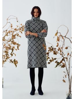 APARA - Turtle Neck Zebra Dress