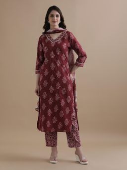 Jaipur Kurti - Maroon Floral Lace Work Kurta with Pant & Dupatta (Set of 3)