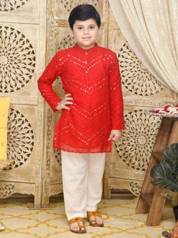 SAKA DESIGNS - Red Embroidered Kurta with Pyjama - Boys (Set of 2)