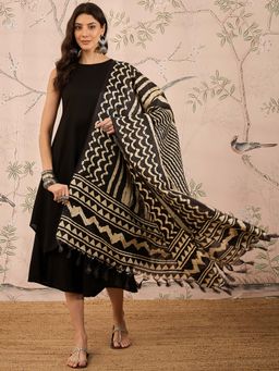 InWeave - Black Solid Kurta and Palazzo with Dupatta (Set of 3)