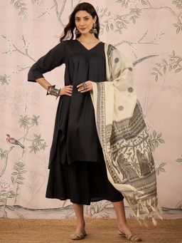 InWeave - Black Solid Kurta and Palazzo with Dupatta (Set of 3)