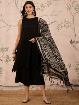 InWeave - Black Solid Kurta and Palazzo with Dupatta (Set of 3)