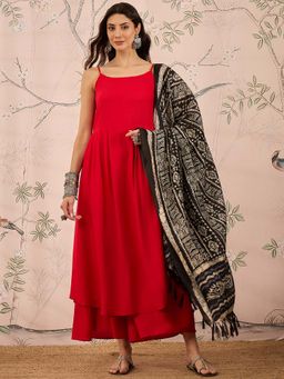 InWeave - Red Solid Kurta and Palazzo with Dupatta (Set of 3)