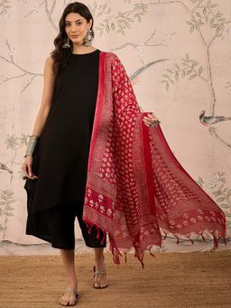 InWeave - Black Solid Kurta and Palazzo with Dupatta (Set of 3)