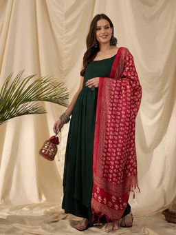 InWeave - Green Solid Kurta and Palazzo with Dupatta (Set of 3)