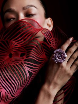 MISS JO - Vintage Rose Garden Silver Cocktail Ring In Pink with White Stones Size