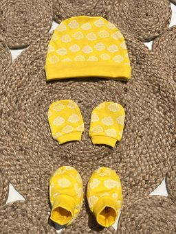 The Mom Store - Buttercream Clouds - Mittens, Booties and Cap (Set of 3) (0-3 Months)