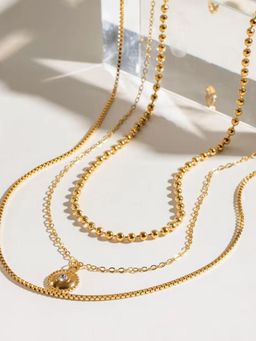 Inaya Accessories - Modern 18Kt Gold Plated Round Charm And Ball Chain Tripple Layered Necklace