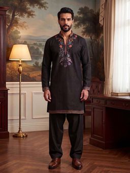 ETHNIC BAY - Black Floral Regular Kurta and Pyjama