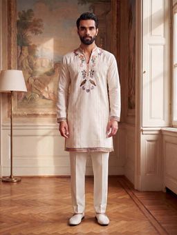 ETHNIC BAY - White Floral Regular Kurta and Pyjama