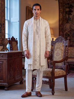 ETHNIC BAY - White Embroidered Regular Kurta and Dupatta