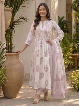 GULABI DORI - PURPLE Floral Print Kurta with Pant & Dupatta
