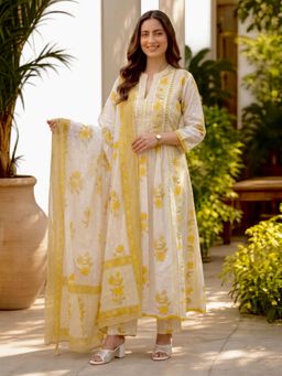 GULABI DORI - Yellow Floral Print Kurta with Pant & Dupatta