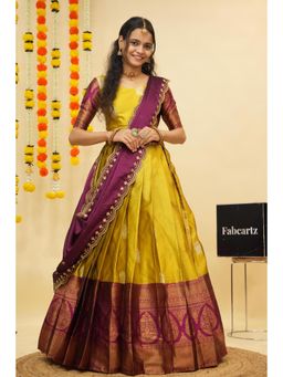 Fabcartz - Yellow Semi-Stitch Lehenga with Unstitch Blouse & Dupatta