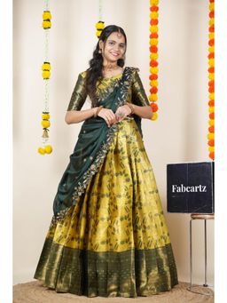 Fabcartz - Yellow Semi-Stitch Lehenga with Unstitch Blouse & Dupatta
