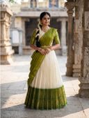 Green color option, Currently selected
