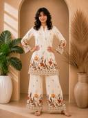 Beige color option, Currently selected