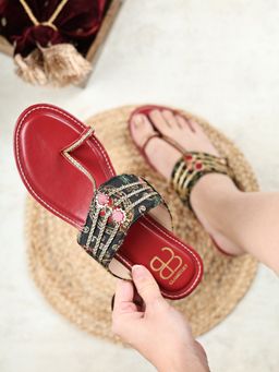 GLAM STORY - Noorie Embroidered Black Kolhapuri Sandal Heels