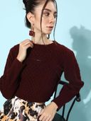 Maroon color option, Currently selected