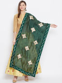 Green color option, Sold out, Currently selected
