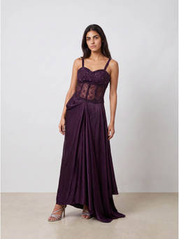 NIYARA INDIA - The Plum Eclipse Purple Corset Top With Attached Dupatta And Lehenga