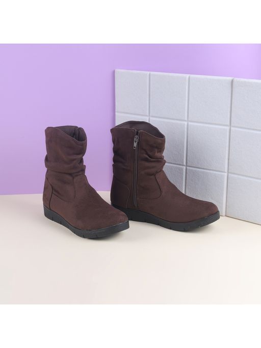 Mochi Women Brown Casual Boots