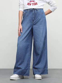 U.S. POLO ASSN. - Women Blue Solid/Plain Cotton Jeans with Belt