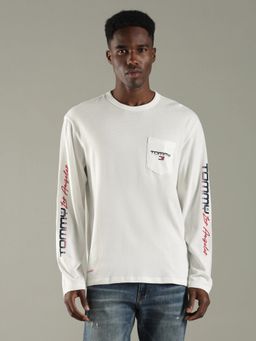 Tommy Hilfiger - Men Off White Typography Relaxed Fit Cotton T-Shirt