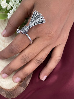 Digital Dress Room - Peacock Design Ring