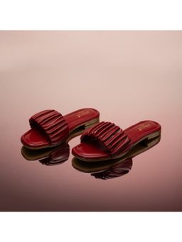 SCENTRA - Solid Maroon Sandals