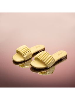 SCENTRA - Solid Yellow Sandals