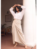 Beige color option, Currently selected