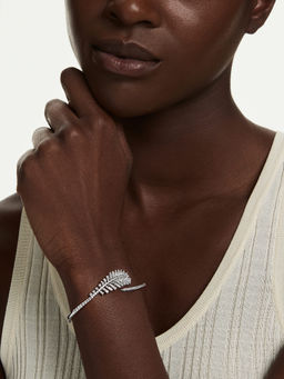 SWAROVSKI - Vienna Mixed Cuts Feather White Rhodium Plated Bracelet (M)