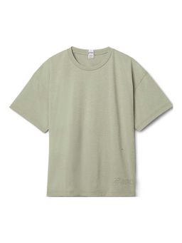 ASICS - Men Green Solid Crew Neck Half Sleeves T-shirt