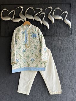 The Little Tales - Off White Flower Print Kurta and Pyjama