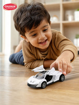 Chanak - White Pull Back Die-Cast Car (3-4 Years)