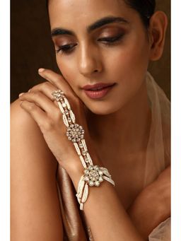 SWABHIMANN - Nayab White Polki Hath Phool