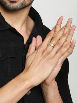 OOMPH - Gold Titanium Steel Jesus Broad Band Fashion Ring (10)