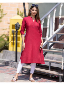 MLADA - Maroon Linen Blend Mandarin Neck Three Fourth Sleeves Solid Kurta
