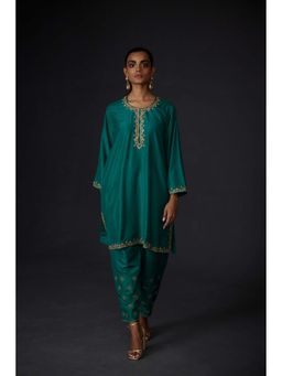 BRIH - Evergreen Embroidered Kurta with Pant (Set of 2)
