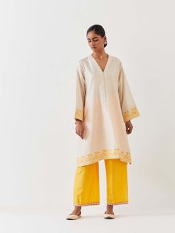 BRIH - Off White Embroidered Kurta with Pant (Set of 2)