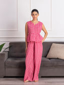 Pink color option, Currently selected