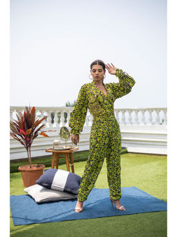 MEHAK MURPANA - Green Crop Jacket Top with Pants (Set of 2)
